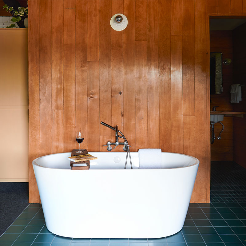 Lagoon Honeymoon King Suite
