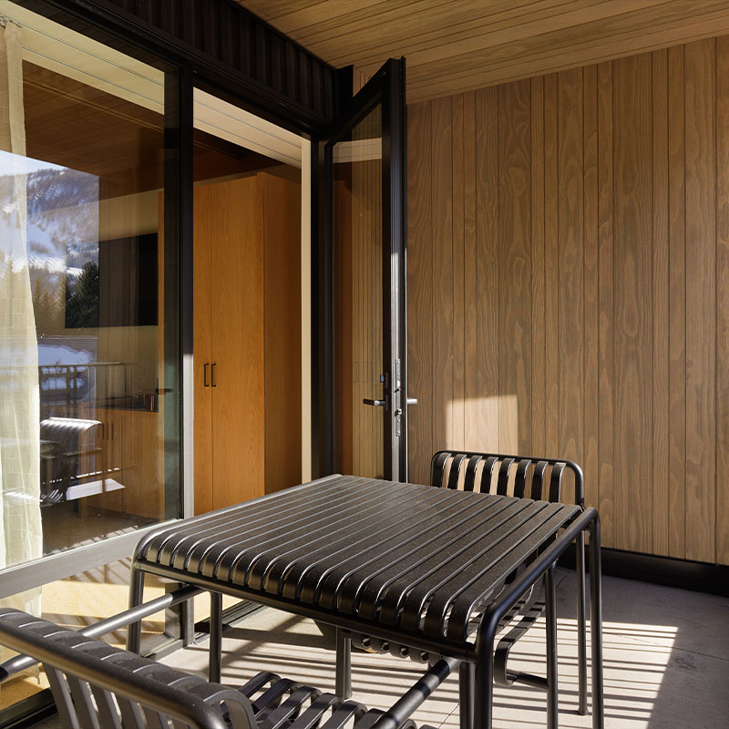 Aspen Mountain Terrace King ADA