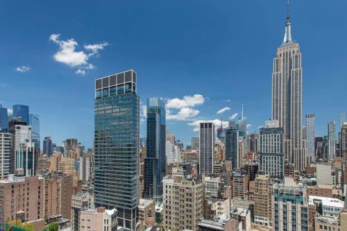 Skyline Double Room - High Floor/Hearing Accessible