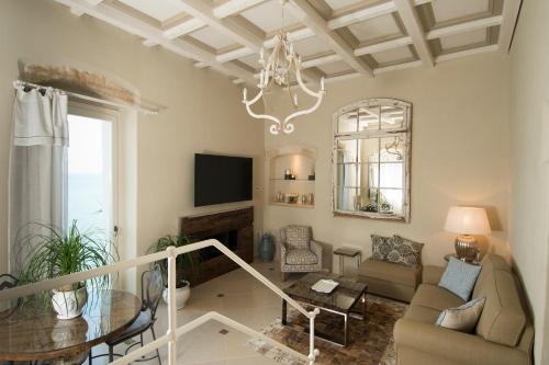 Suite with Terrace - Separate Building