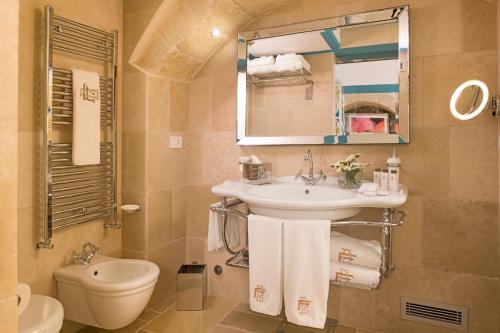 Suite with Hot Tub - Separate Building