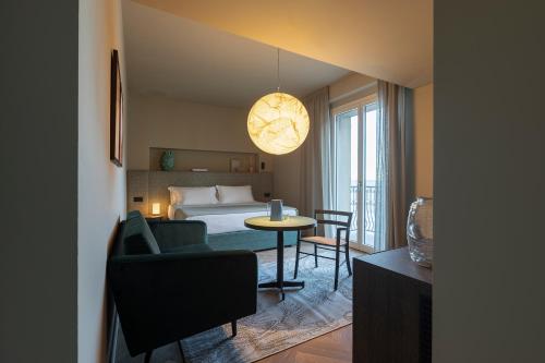 Double Room with Balcony and Sea View