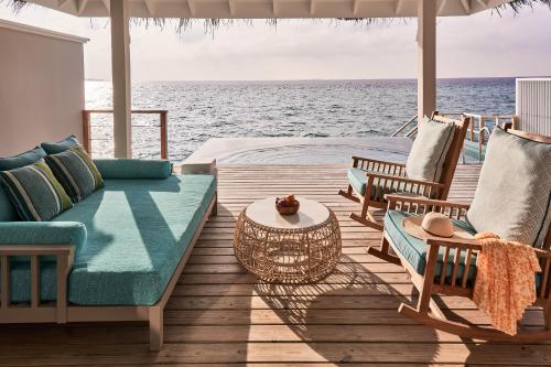 Ocean Pool Villa
