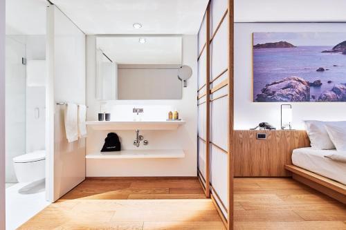 Large Junior Suite