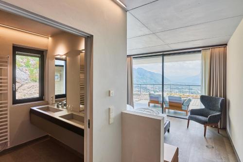 Deluxe Two-Bedroom Apartment with Garden View