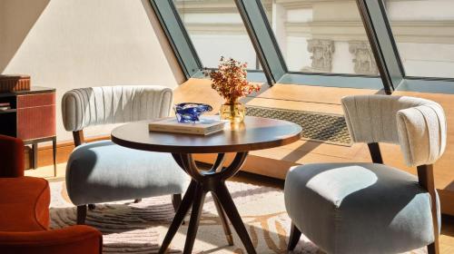 St. Peters Suite