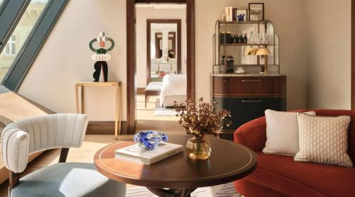 St. Peters Suite