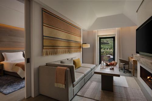Valley Suite