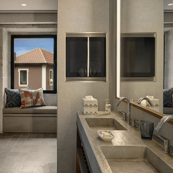 Valley Master Suite