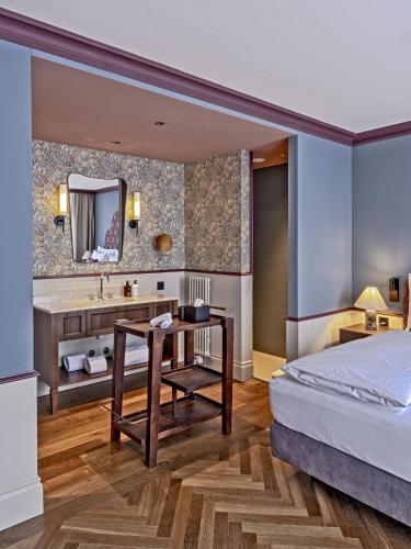 Junior Suite with balcony