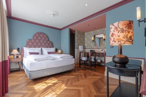 Junior Suite with balcony