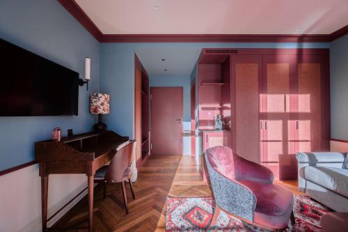 Junior Suite with balcony