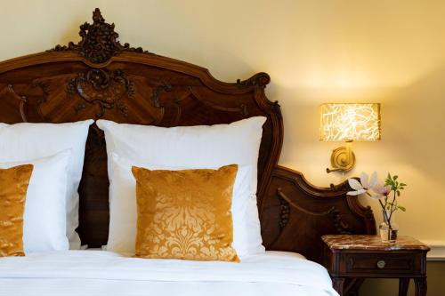 One Bedroom King Suite