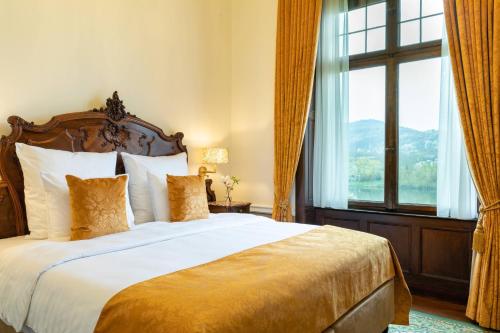 One Bedroom King Suite