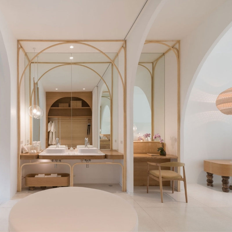 Oceanfront Garden Pool Suite