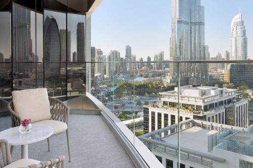 Club Room Burj View - Exclusive Access to Level 54 Infinity Pool