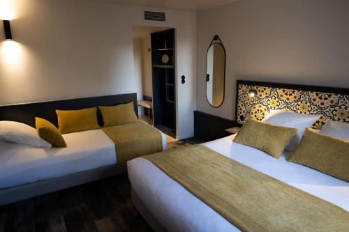 Cozy Triple Room