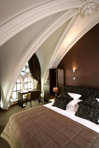 Elite Junior Suite in Church area
