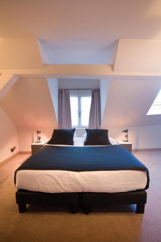 Small Double or Twin Room