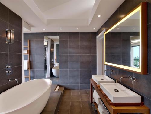 Premier Suite