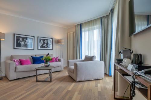 One Bedroom Suite
