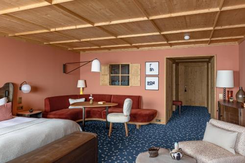 Junior Suite with Valley View