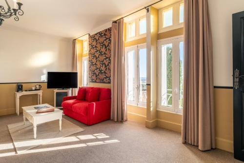 Junior Suite (2 Adults)