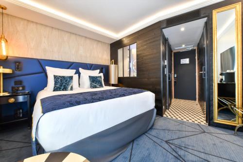 Superior Queen Room - Land Side
