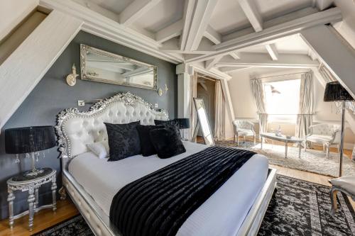Deluxe Room at the Chateau