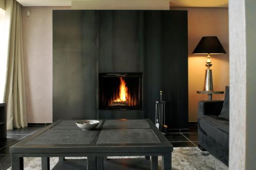 Luxe Suite with Mountain View - Maison des Ecureuils (annex)