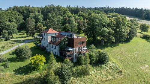 Luxe Suite with Mountain View - Maison des Ecureuils (annex)