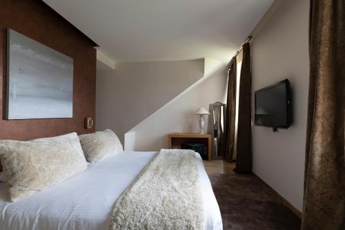 Family Suite Duplex at Maison des Ecureuils (annex)