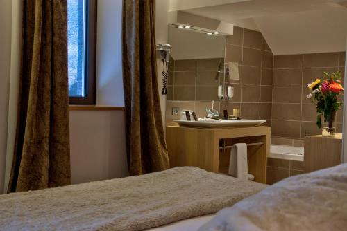 Family Suite Duplex at Maison des Ecureuils (annex)