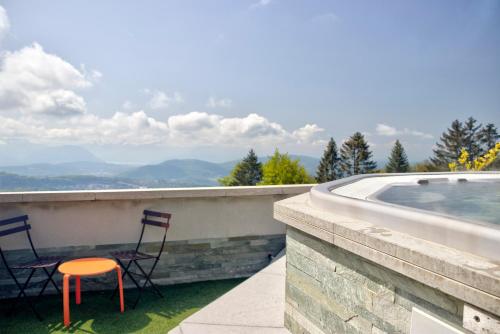 Suite SPA with Mountain View - Maison des Ecureuils (annex)