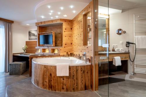 Deluxe Double Room - Harmony