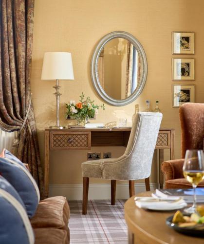 Viscount Stateroom King