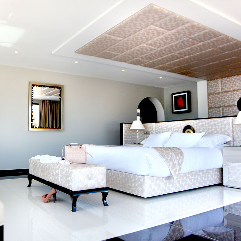 Penthouse Suite 