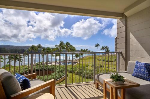 Resort Lanai King Room with Sofa Bed - Low Floor/Mobility/Hearing Accessible with Tub