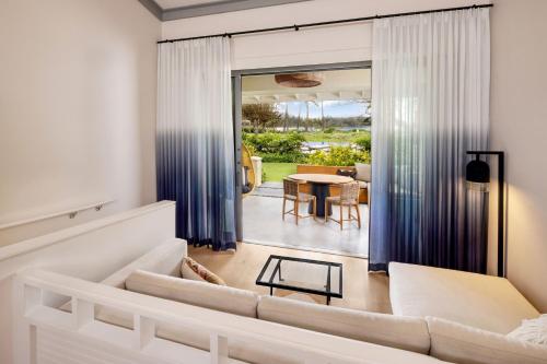 Ocean Front King Bungalow with Sofa Bed and Patio - Mobility/Hearing Accessible with Roll-In Shower