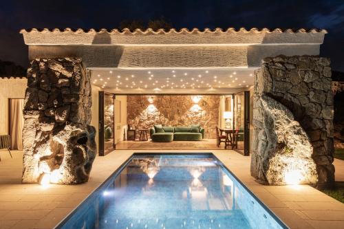 Premium Suite with Private Pool