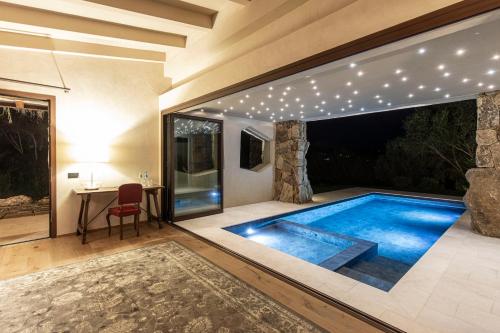 Premium Suite with Private Pool
