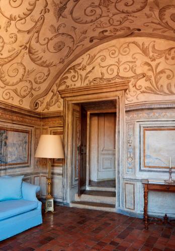 Superior Castle Suite