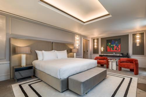 Grand Deluxe