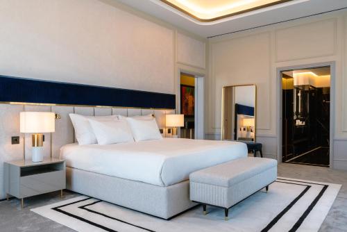 Suite Amoure with Jacuzzi