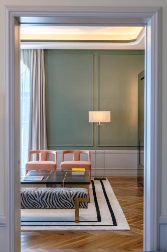 Suite Amoure with Jacuzzi