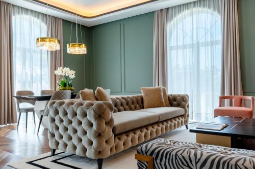 Suite Amoure with Jacuzzi