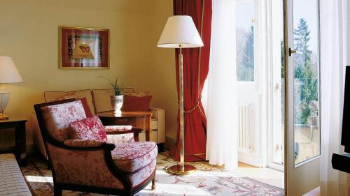 Deluxe Guest Room, 1 King, Garden View