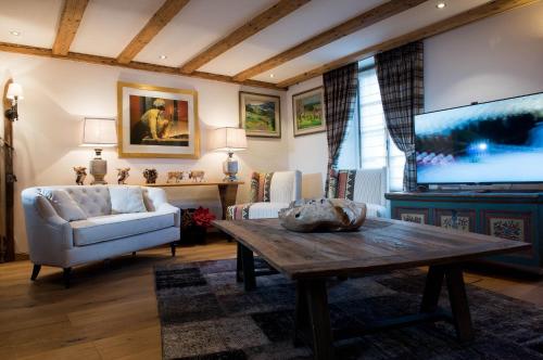 Suite 18