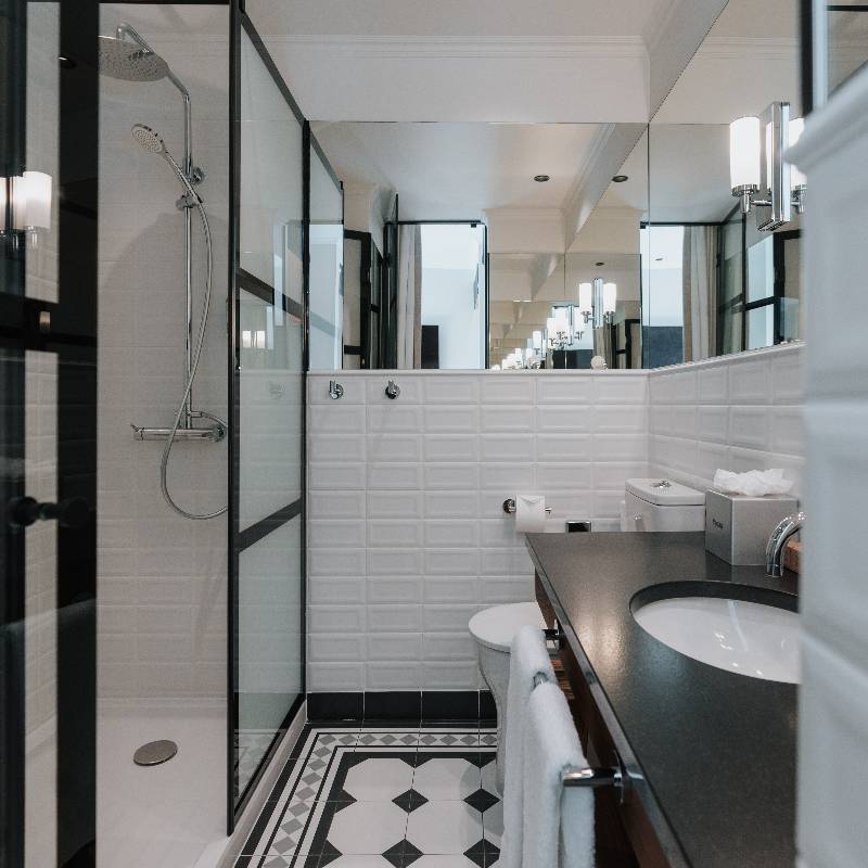 Mini Deluxe Room