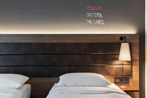 Moxy Sleeper Twin Bed
